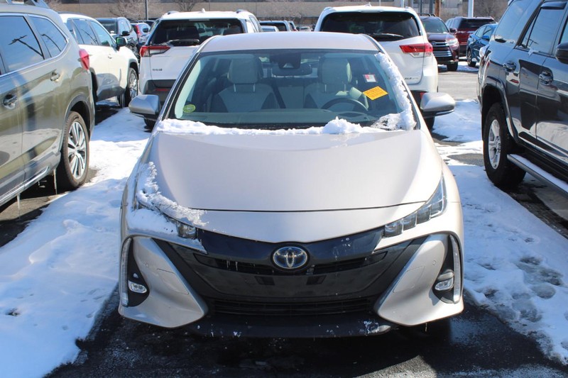 Toyota Prius Prime Vehicle Image 02