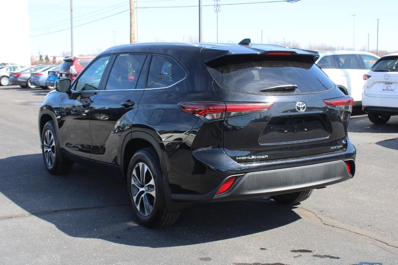 Toyota Highlander Vehicle Image 05