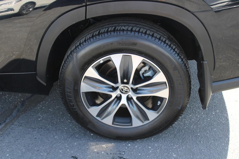 Toyota Highlander Vehicle Image 06
