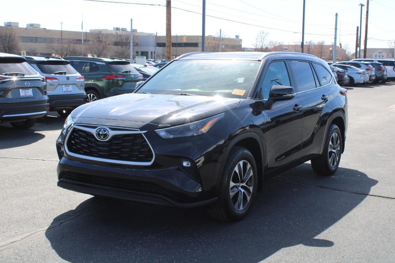 Toyota Highlander Vehicle Image 09