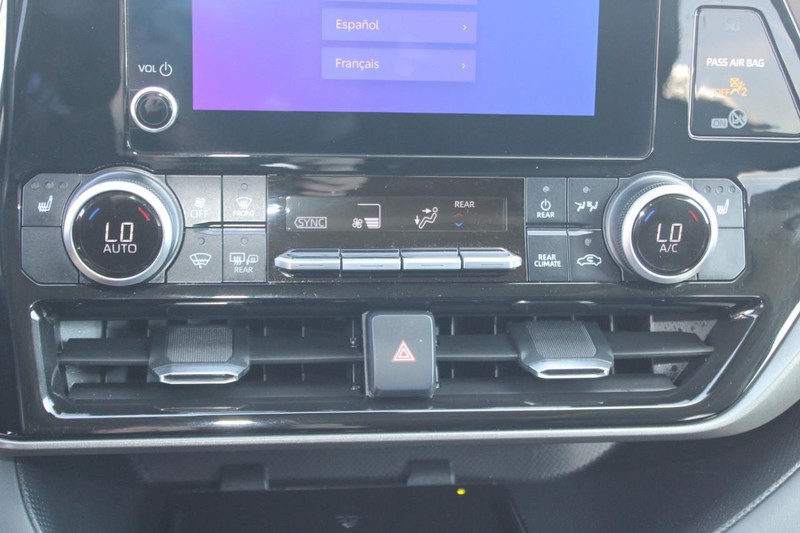 Toyota Highlander Vehicle Image 22