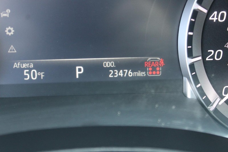 Toyota Highlander Vehicle Image 26