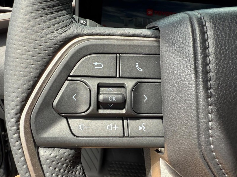 Toyota Tundra 4WD Vehicle Image 08