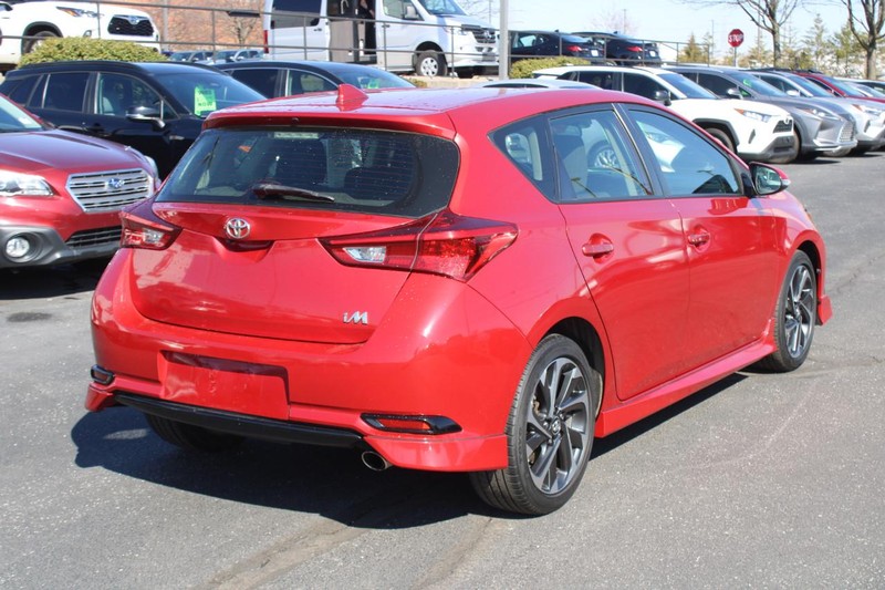 Toyota Corolla iM Vehicle Image 03