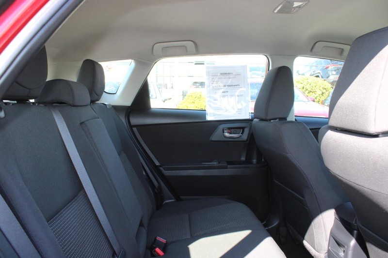 Toyota Corolla iM Vehicle Image 10
