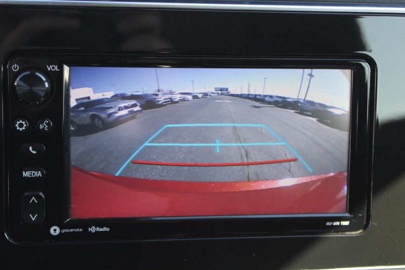 Toyota Corolla iM Vehicle Image 16
