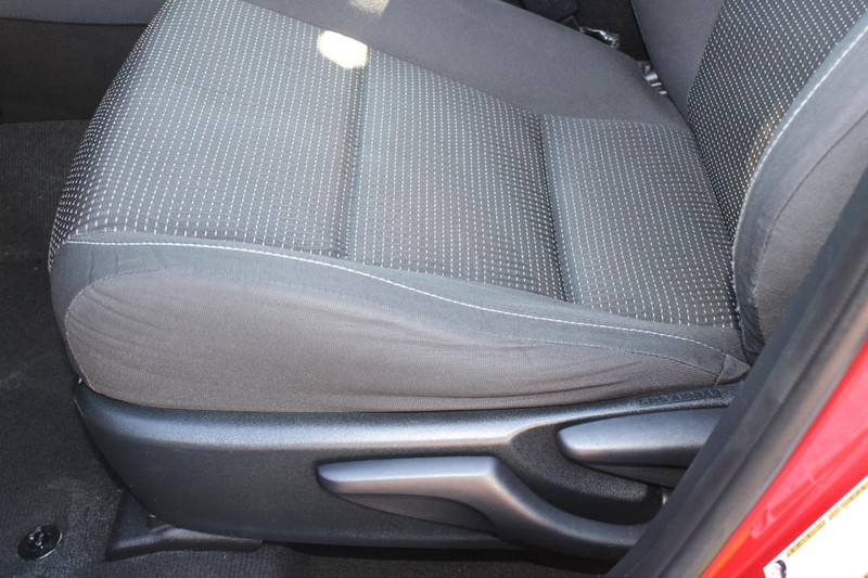 Toyota Corolla iM Vehicle Image 23