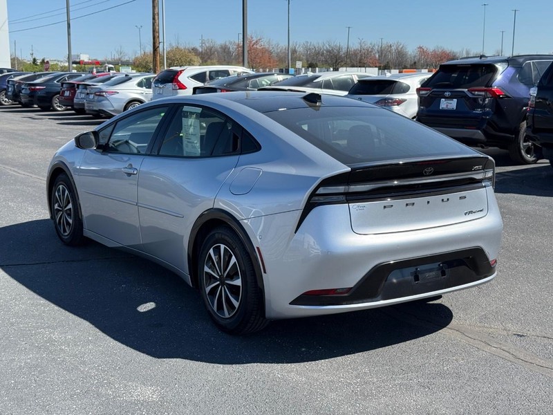 Toyota Prius Prime Vehicle Image 05