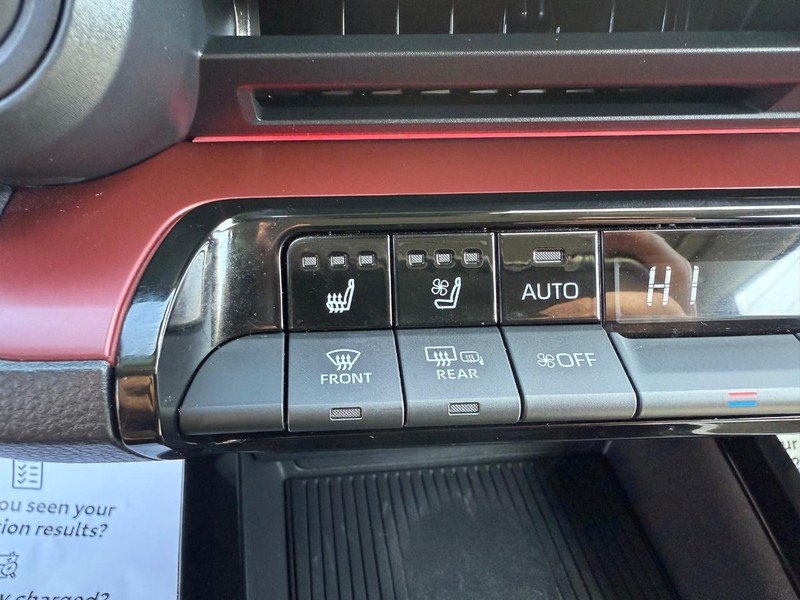 Toyota Prius Prime Vehicle Image 16