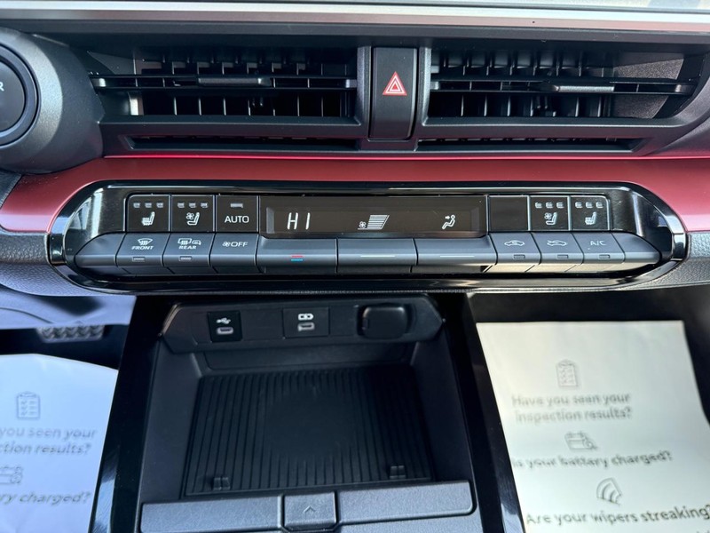 Toyota Prius Prime Vehicle Image 20