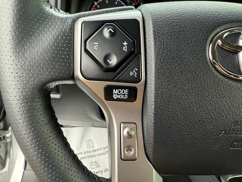 Toyota 4Runner Vehicle Image 14