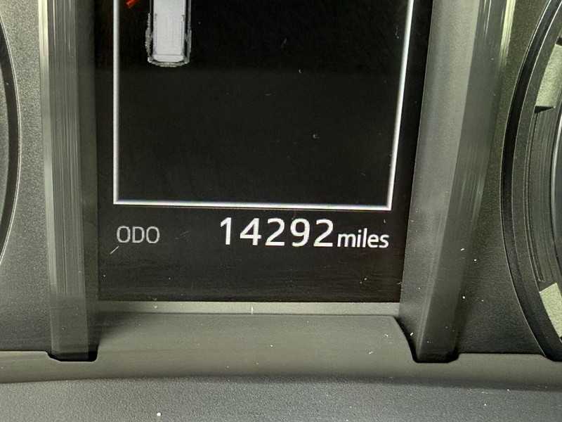 Toyota 4Runner Vehicle Image 23