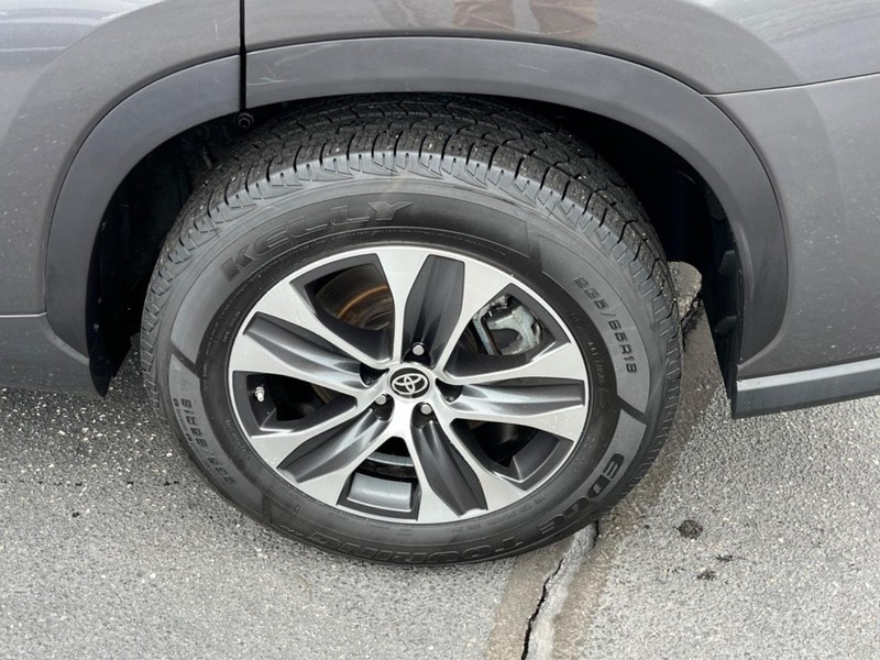 Toyota Highlander Vehicle Image 06