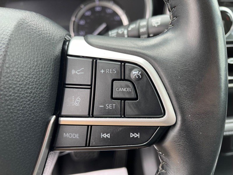 Toyota Highlander Vehicle Image 17