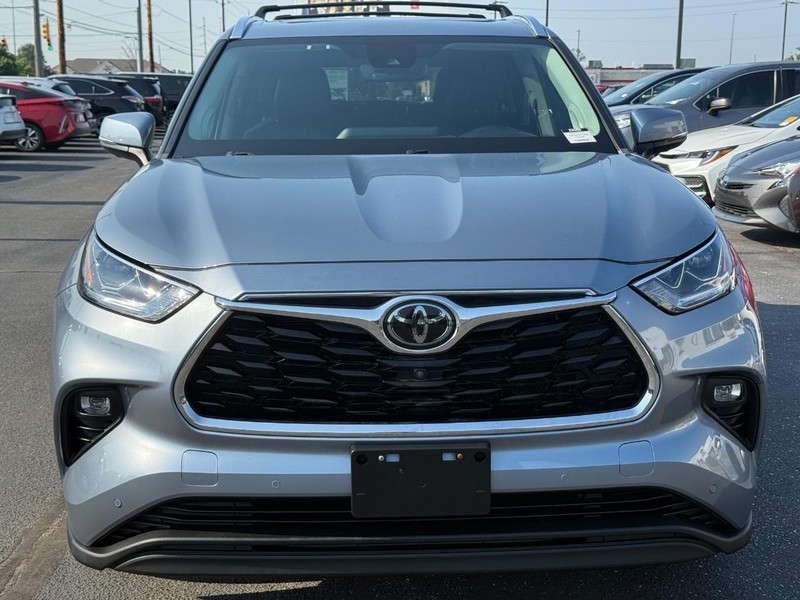 Toyota Highlander Vehicle Image 09