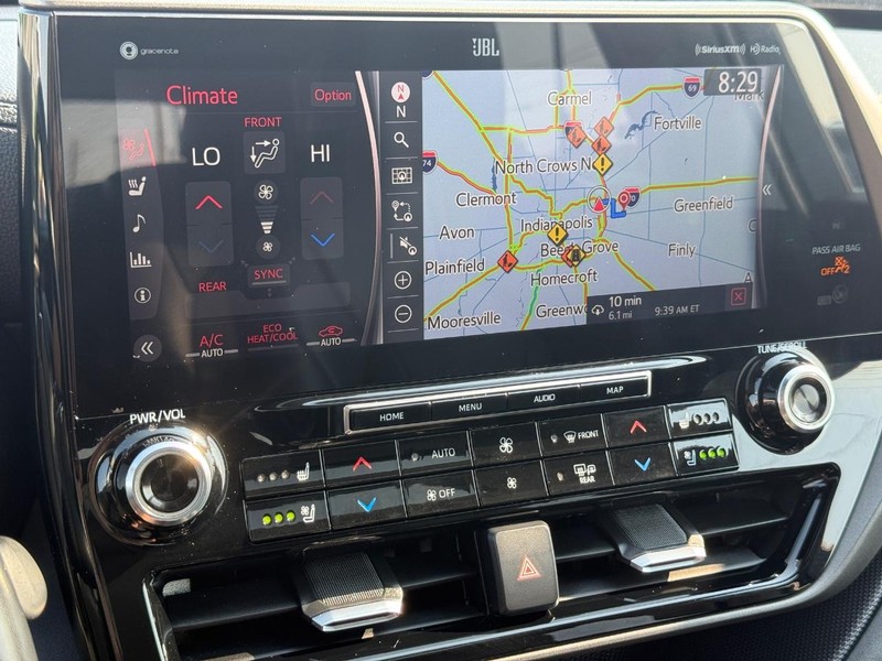 Toyota Highlander Vehicle Image 19