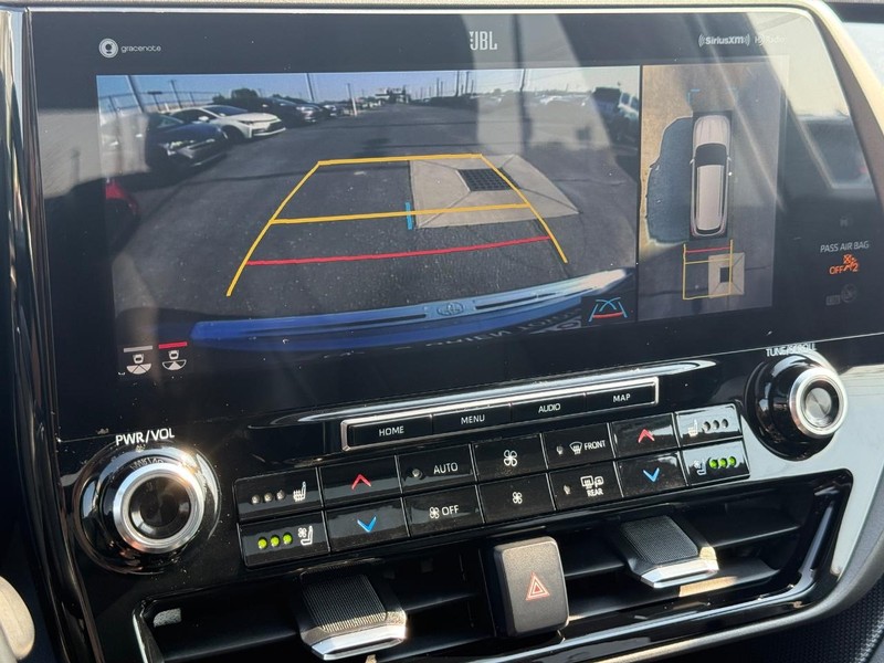 Toyota Highlander Vehicle Image 20