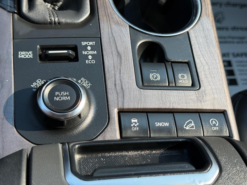 Toyota Highlander Vehicle Image 23
