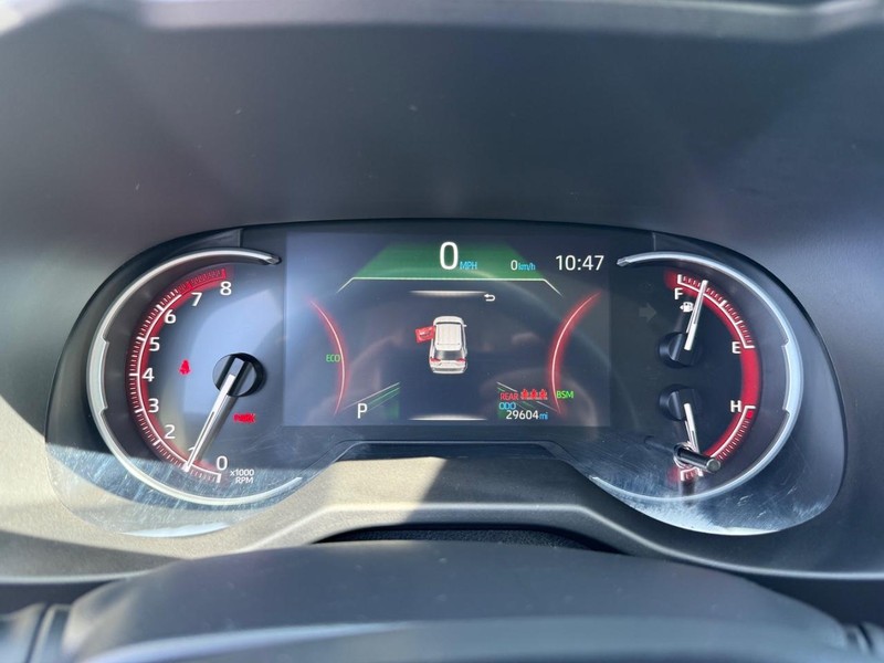 Toyota RAV4 Vehicle Image 21