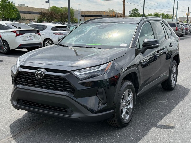 Toyota RAV4 Vehicle Image 08