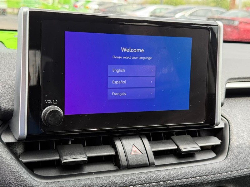 Toyota RAV4 Vehicle Image 16