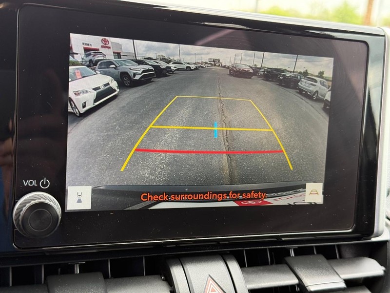 Toyota RAV4 Vehicle Image 17
