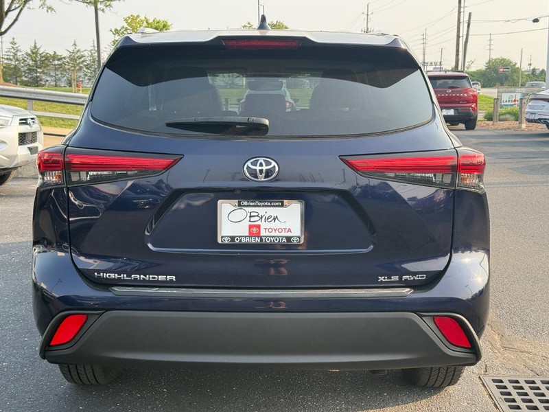 Toyota Highlander Vehicle Image 04