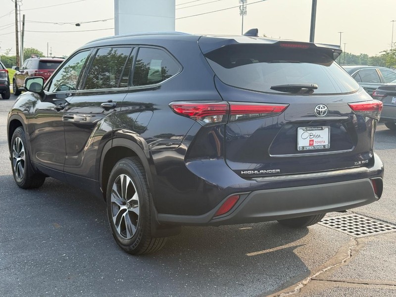 Toyota Highlander Vehicle Image 05