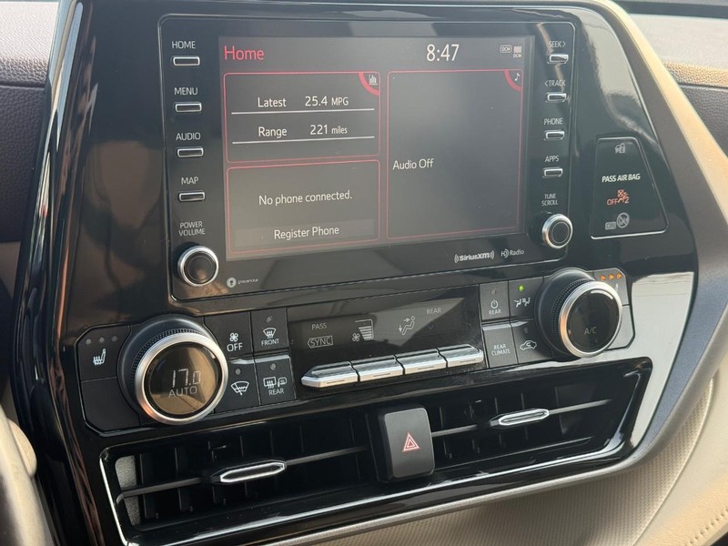 Toyota Highlander Vehicle Image 18
