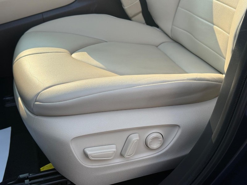 Toyota Highlander Vehicle Image 27