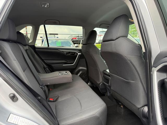 Toyota Highlander Vehicle Image 10