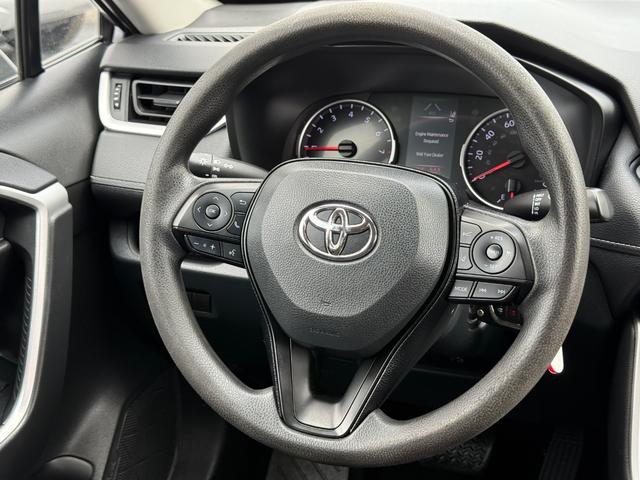 Toyota Highlander Vehicle Image 12