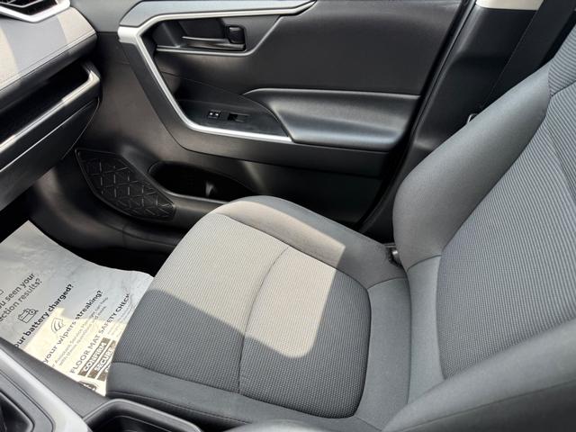 Toyota Highlander Vehicle Image 19