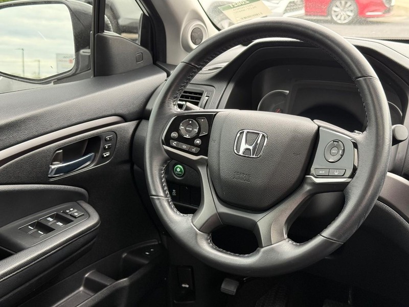 Honda Pilot Vehicle Image 14