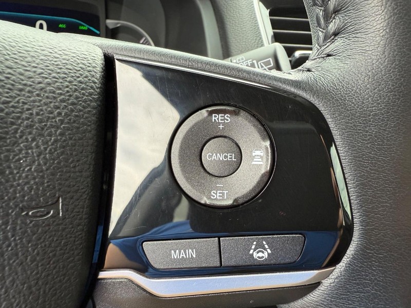 Honda Pilot Vehicle Image 16