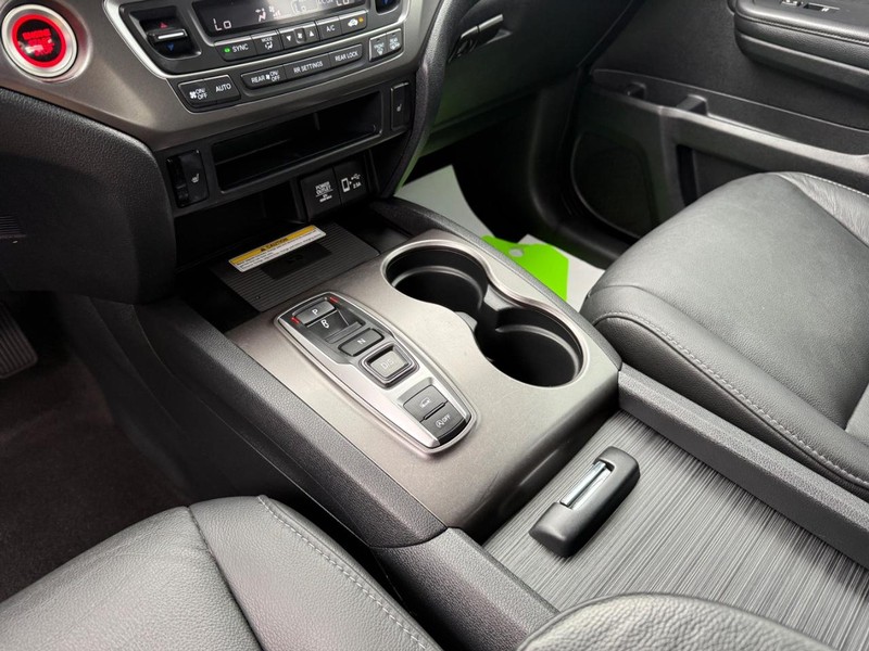 Honda Pilot Vehicle Image 22