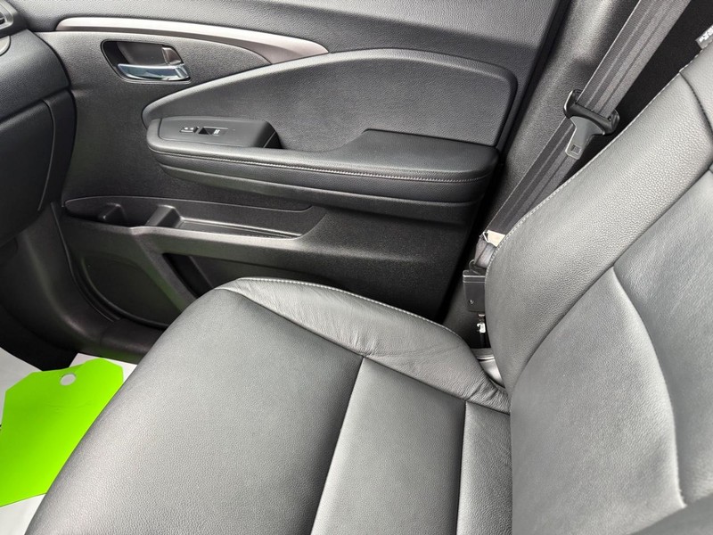 Honda Pilot Vehicle Image 23