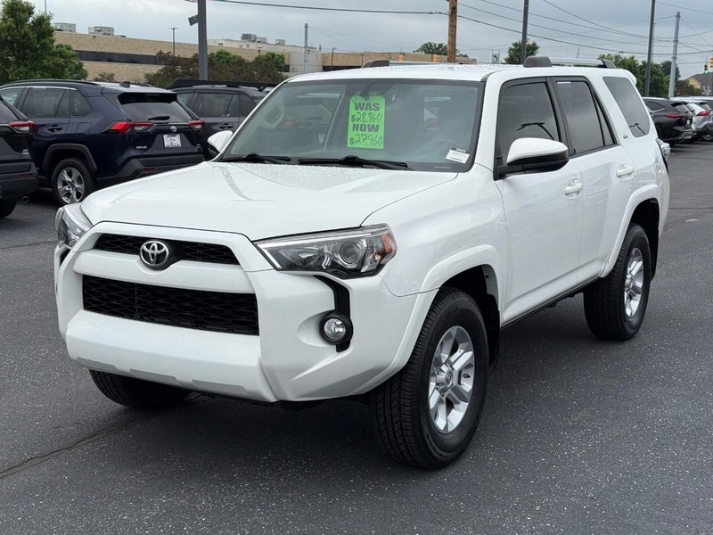 Toyota 4Runner Vehicle Image 08