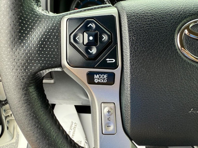 Toyota 4Runner Vehicle Image 13
