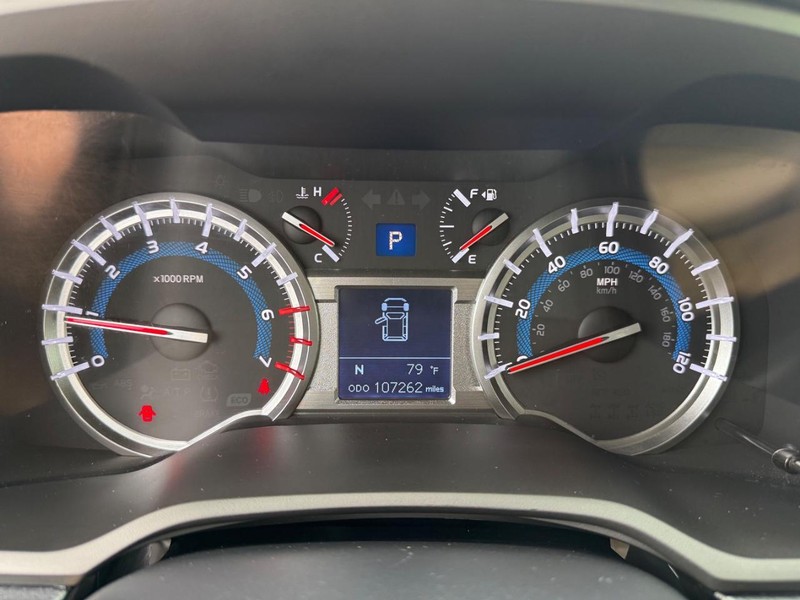 Toyota 4Runner Vehicle Image 20