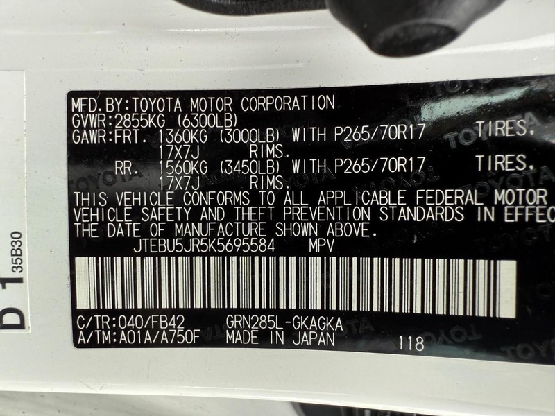 Toyota 4Runner Vehicle Image 24
