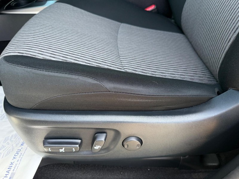 Toyota 4Runner Vehicle Image 24