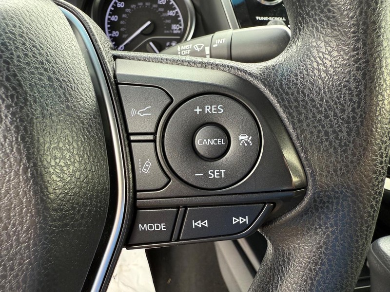 Toyota Camry Vehicle Image 14