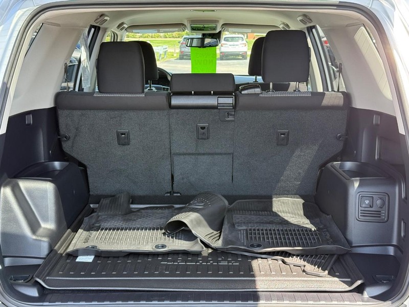 Toyota 4Runner Vehicle Image 07