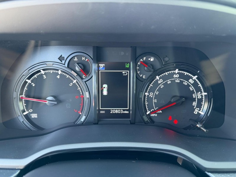 Toyota 4Runner Vehicle Image 21