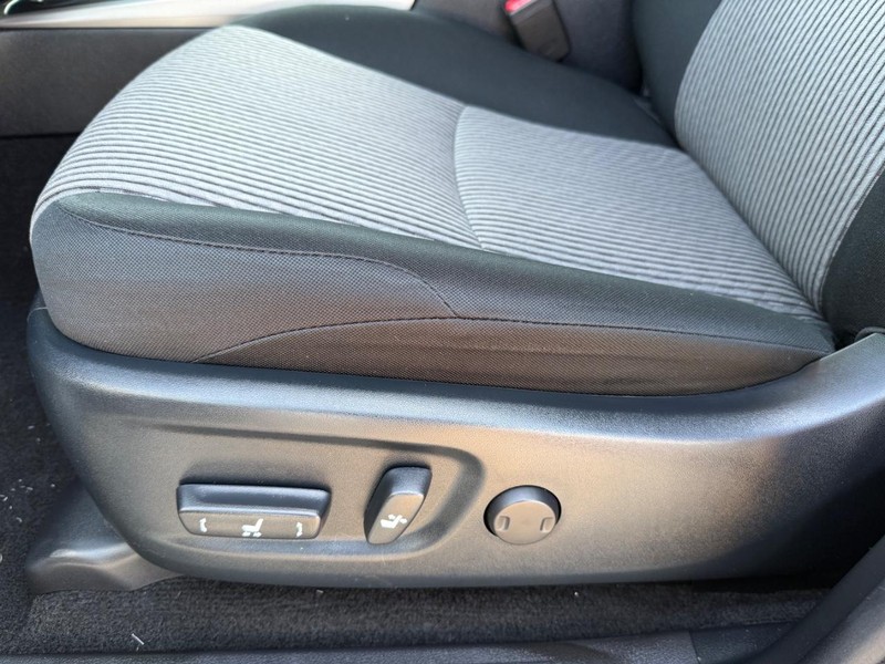 Toyota 4Runner Vehicle Image 24