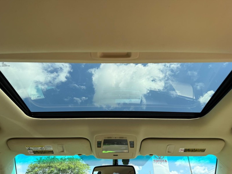 Lexus RX 350 Vehicle Image 12