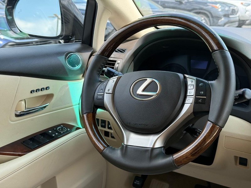 Lexus RX 350 Vehicle Image 14