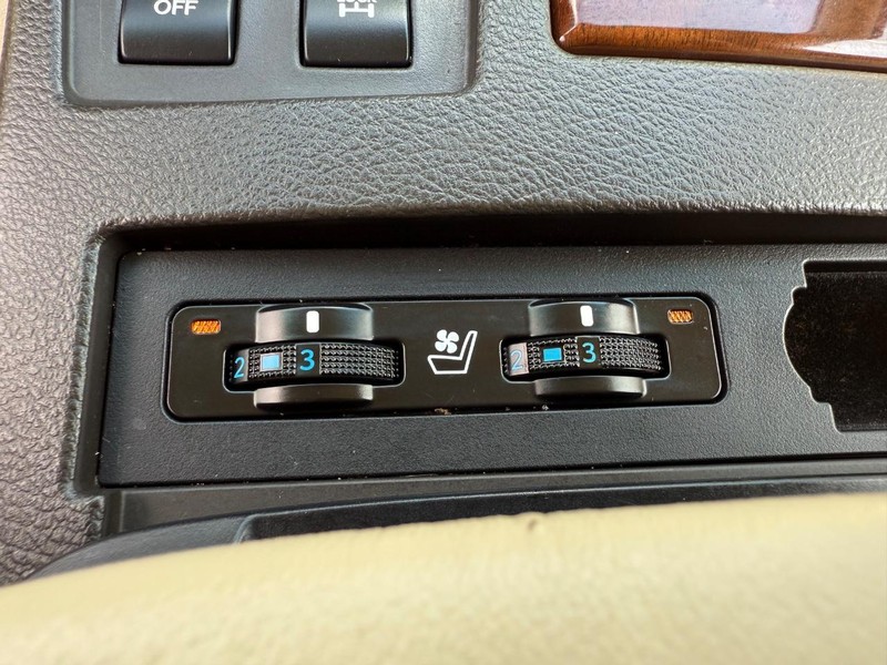 Lexus RX 350 Vehicle Image 18