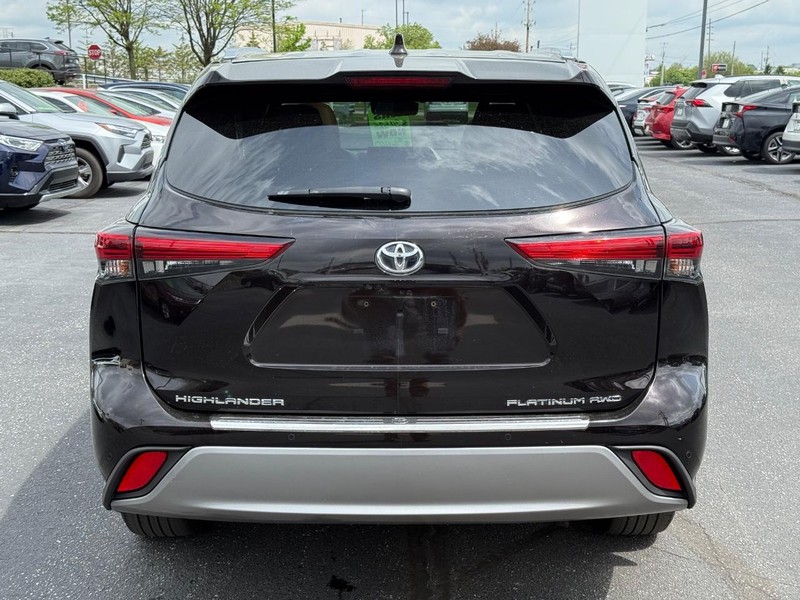 Toyota Highlander Vehicle Image 04